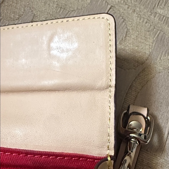 Dooney & Bourke Multicolor Floral With Ants Mini Wristlet Credit Card Wallet EUC - Picture 11 of 14